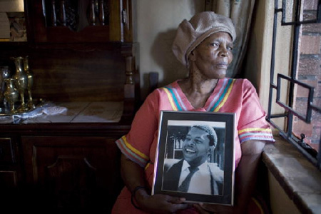 مادر جوان کشته‌شده در رژیم آپارتاید افریقای جنوبی