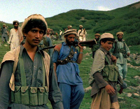 کودکان در صف تنظیم‌های بنیادگرای افغانستان