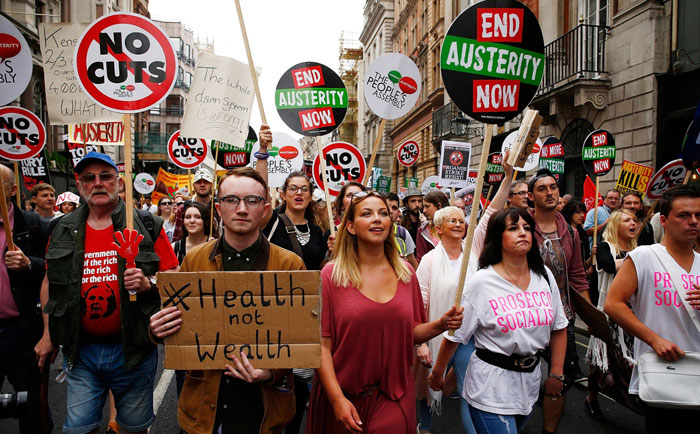 موج تظاهرات علیه سیاست‌های ریاضتی در انگلستان