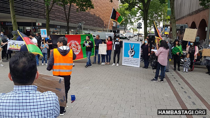شرکت هواخواهان حزب همبستگی در اعتراضات ضد رژیم خونخوار ایران در اروپا