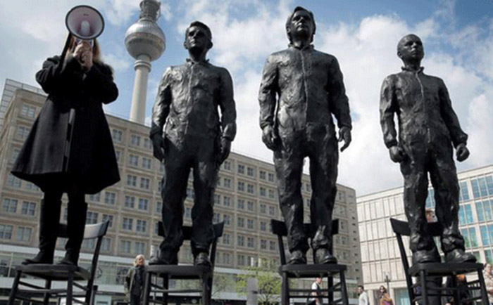 snowden, assange and manning statue in berlin
