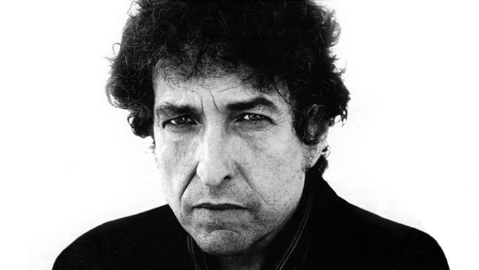 بی‌میلی باب دیلن به دریافت جایزه ادبی نوبل