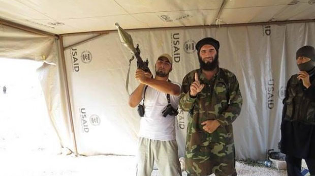 فرمانده داعش در خیمه کمک‌شده توسط «یو.ایس<.اید)