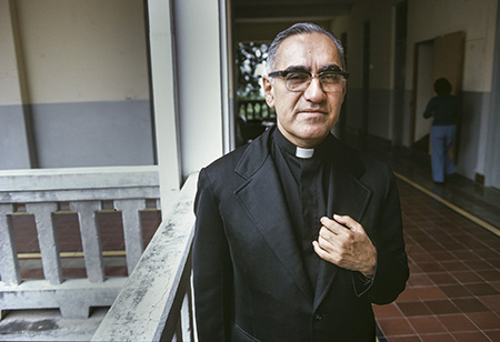 اسقف اسکار رومرو